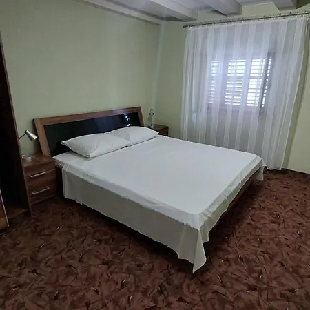 By The Sea - 21117 Cres